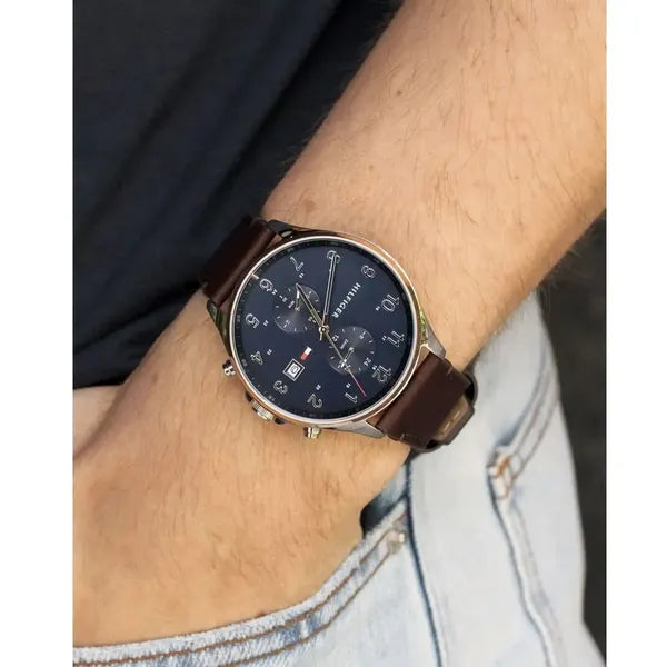 Tommy Hilfiger West férfi karóra, 44 mm, bőrszíj, WR50, kvarc