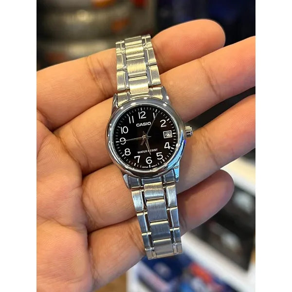Casio női karóra, fekete számlap, acél szíj, 25 mm, WR30