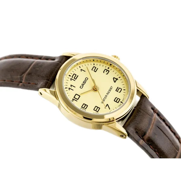 Casio női karóra, arany tok 24 mm, barna bőrszíj, kvarc WR30