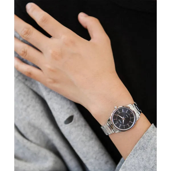 Casio LTP-1303D-1AVDF női karóra, acél szíj, fekete számlap, WR50