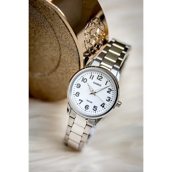 Casio LTP-1303D-7BVDF női rozsdamentes acél karóra, 30 mm, WR50, kvarc