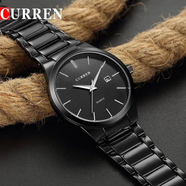 Curren 8106 férfi karóra – fekete számlap, fém szíj, WR30, ajándékdoboz