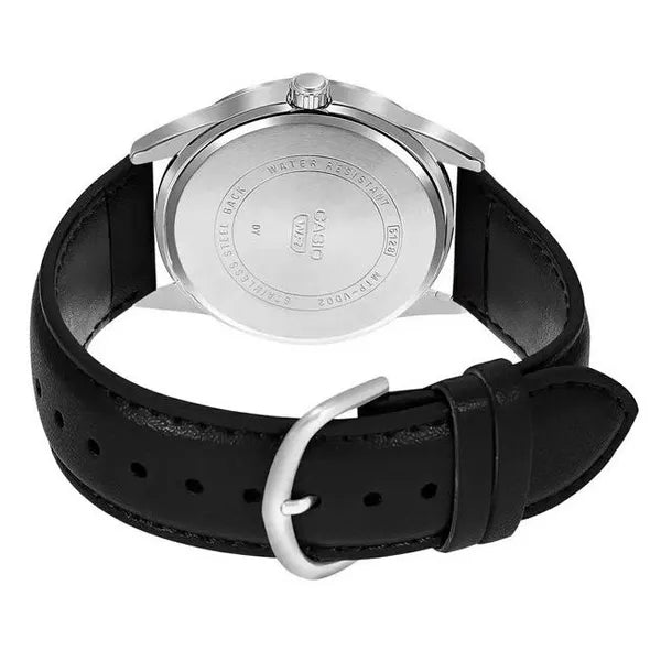 Casio férfi karóra fekete bőrszíjjal, 41 mm, dátumkijelzős, WR30