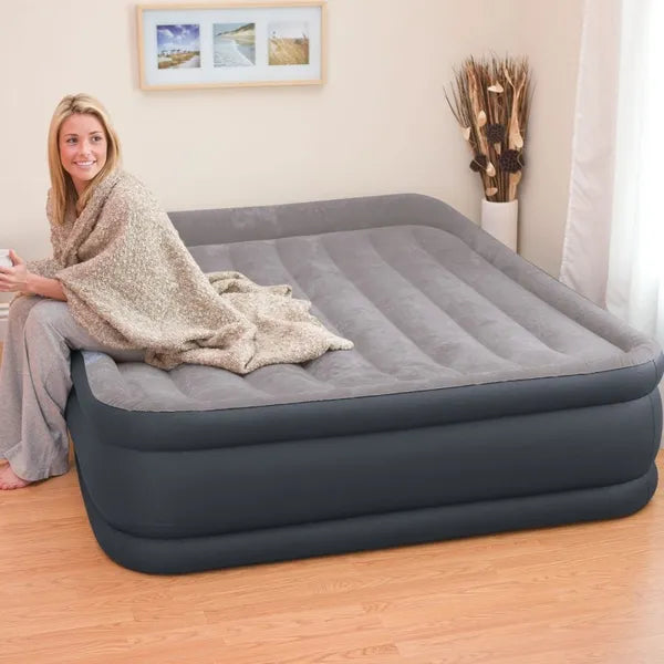 Intex Dura-Beam felfújható velúr matrac 203×152×42 cm beépített pumpával