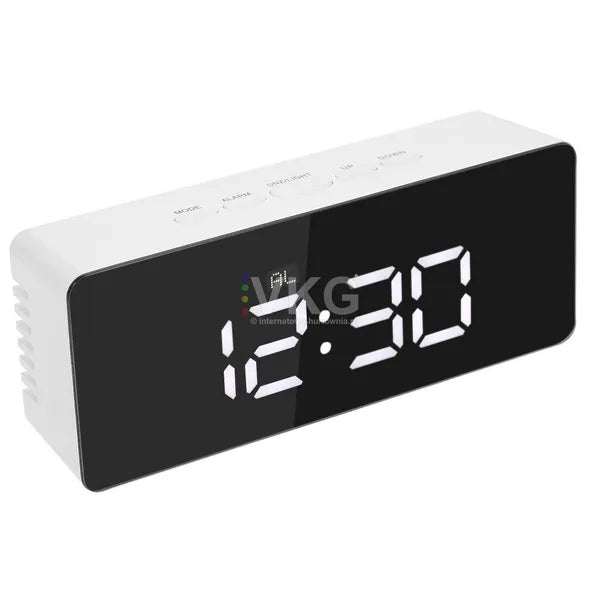 Fehér LED tükör kijelzős ébresztőóra hőmérővel, USB/AAA, 14 cm