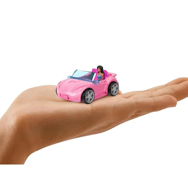 Mini BarbieLand rózsaszín színváltós kabrió autó 3,8 cm Barbie babával
