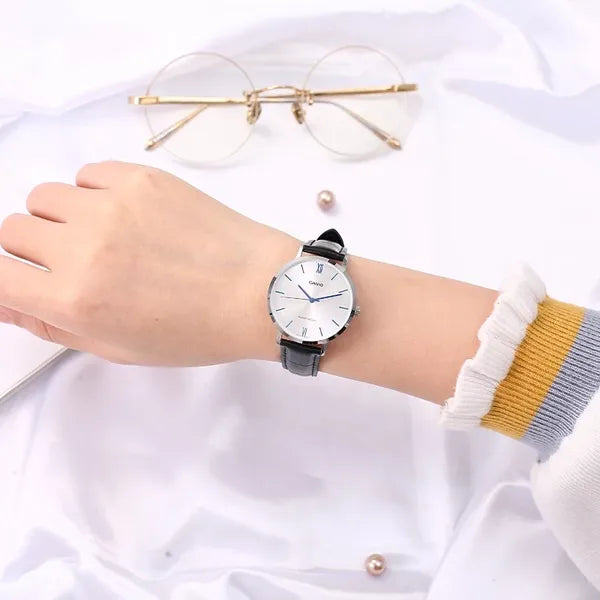 Casio LTP-VT01L-7B1 női kvarc óra, bőr szíj, ezüst számlap