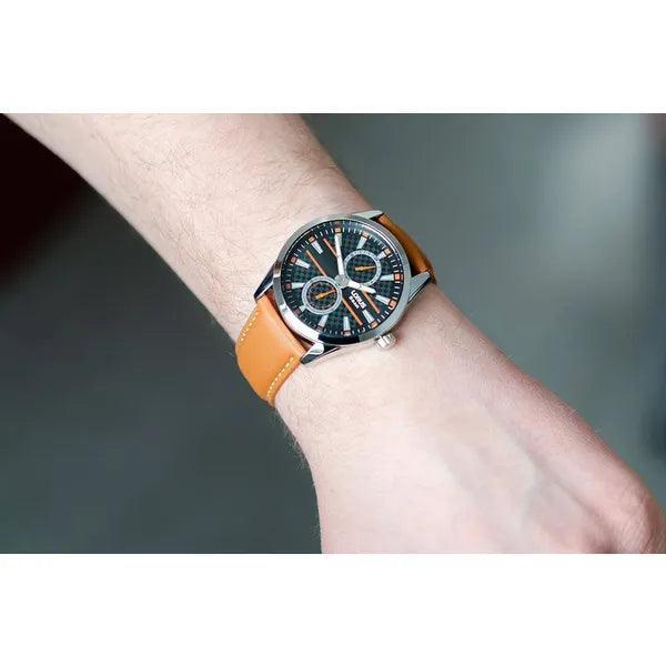 Lorus R3A61AX9 férfi karóra, quartz, 41 mm, ezüst tok, barna bőrszíj