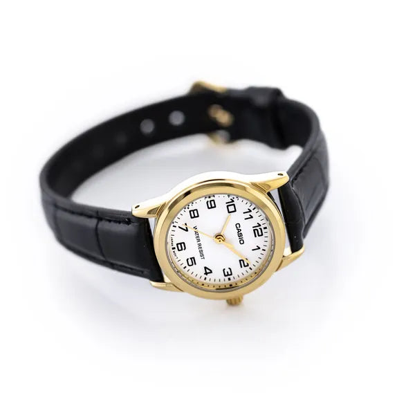 Casio női karóra, arany 24 mm tok, fekete bőrszíj, WR30