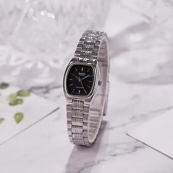 Casio LTP-1169D-1A női karóra, acél szíj, fekete számlap 28 mm