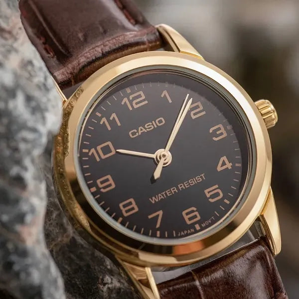 Casio LTP-V001GL-1B női karóra, aranytok 24 mm, barna bőrszíj, WR30