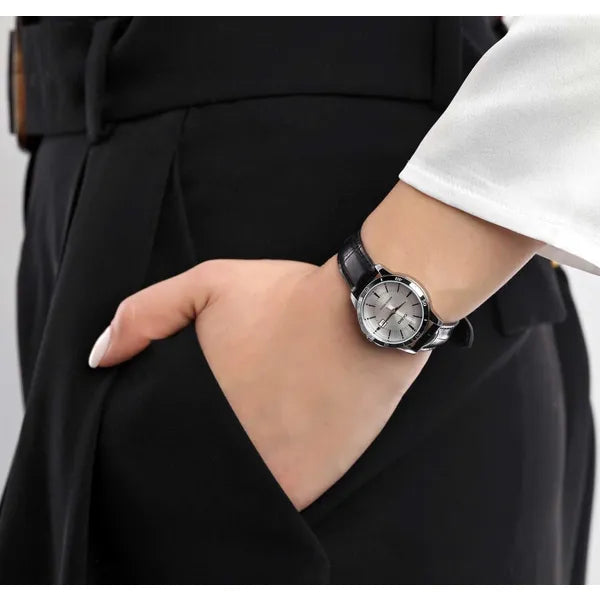 Casio női karóra LTP-V004L-7A, bőr szíj, ezüst számlap, 30 mm
