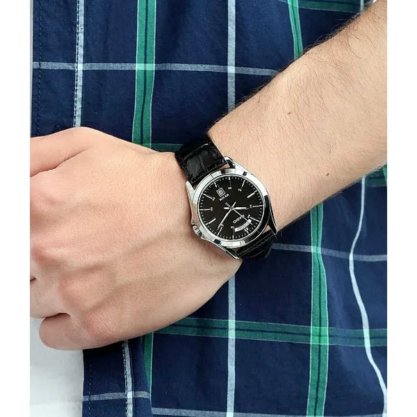 Casio MTP-1370L-1A férfi karóra, bőr szíj, fekete számlap, WR50