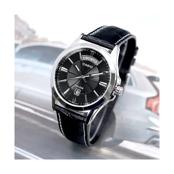 Casio MTP-1381L-1A férfi karóra, fekete bőrszíj, acél tok, WR50