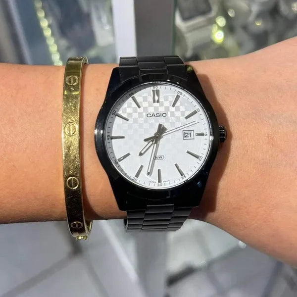 Casio MTP-VD03B-7A férfi karóra, 42 mm, fekete acél, dátum, WR50