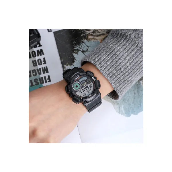 Casio WS-1500H-1A férfi digitális sportóra WR100, holdfázis
