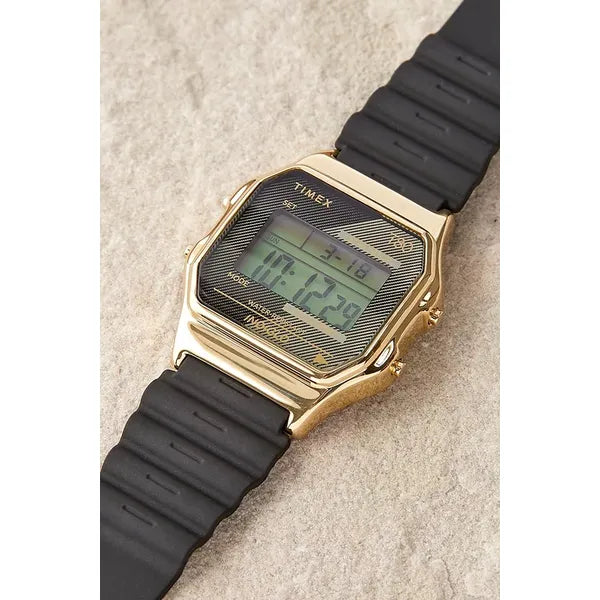 Timex T80 férfi digitális karóra, 34 mm, arany tok, fekete szíj