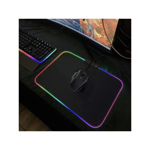 RGB LED gamer egérpad 35×25 cm, USB, 7 szín, csúszásmentes