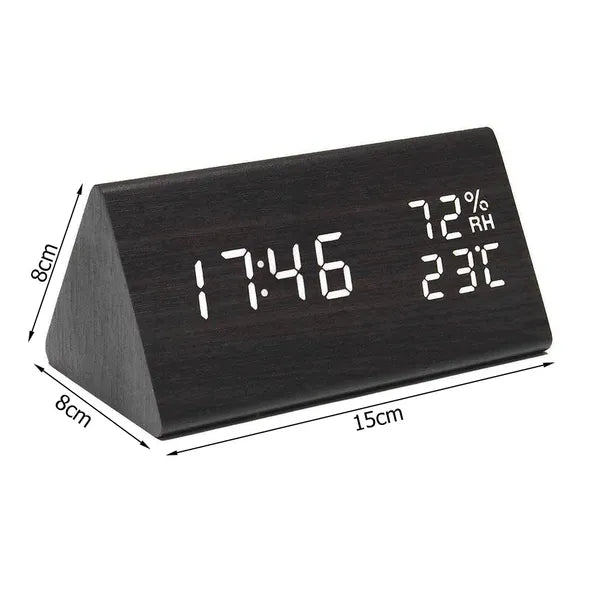 Fa hatású LED ébresztőóra hőmérővel és páratartalom-mérővel, 15×8 cm