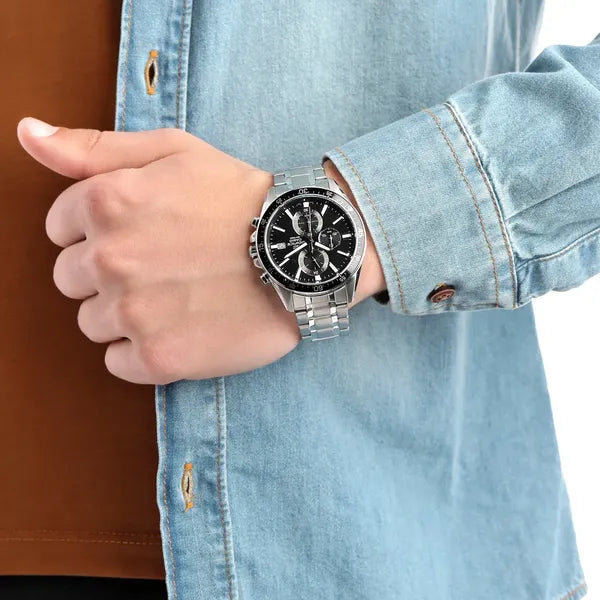 Casio Edifice férfi karóra 43 mm, kronográf, WR100, fekete számlap