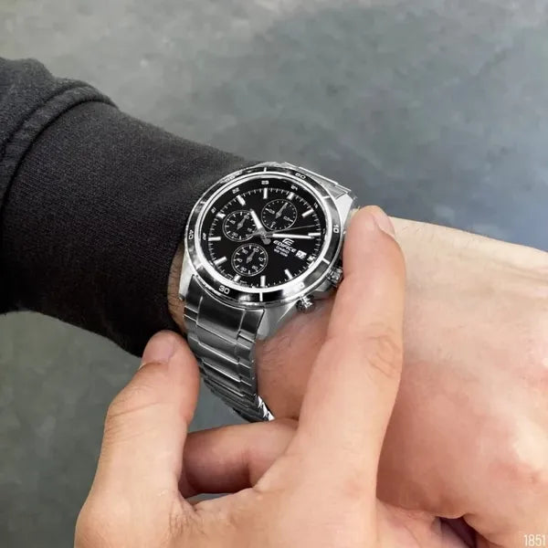 Casio Edifice férfi karóra 43 mm, kronográf, WR100, fekete számlap