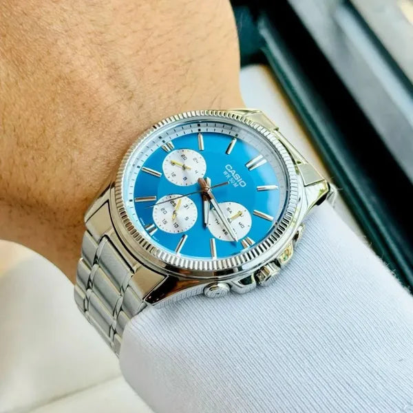 Casio férfi karóra kronográf, kék számlap, rozsdamentes acél szíj, WR50
