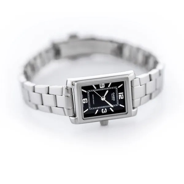 Casio női karóra LTP-1234DD-1A, acél szíj, fekete téglalap számlap, WR30