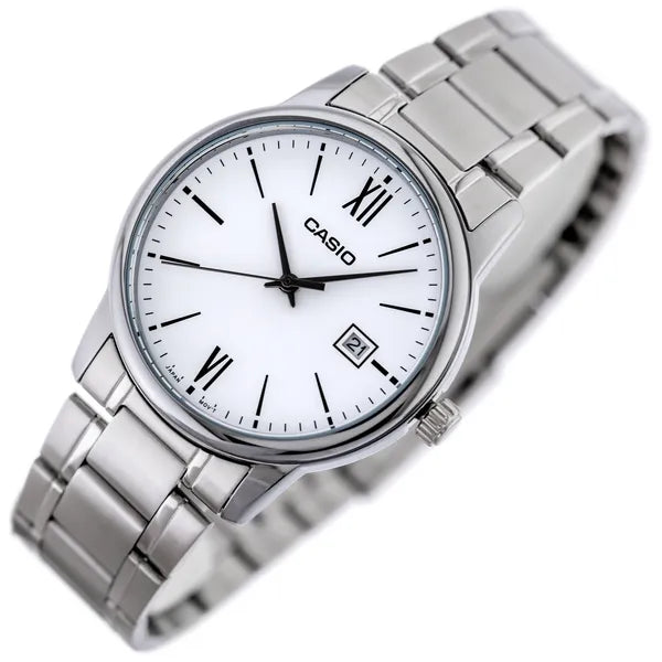 Casio MTP-V002D-7B3 férfi karóra – kvarc, acél szíj, fehér számlap, 44 mm