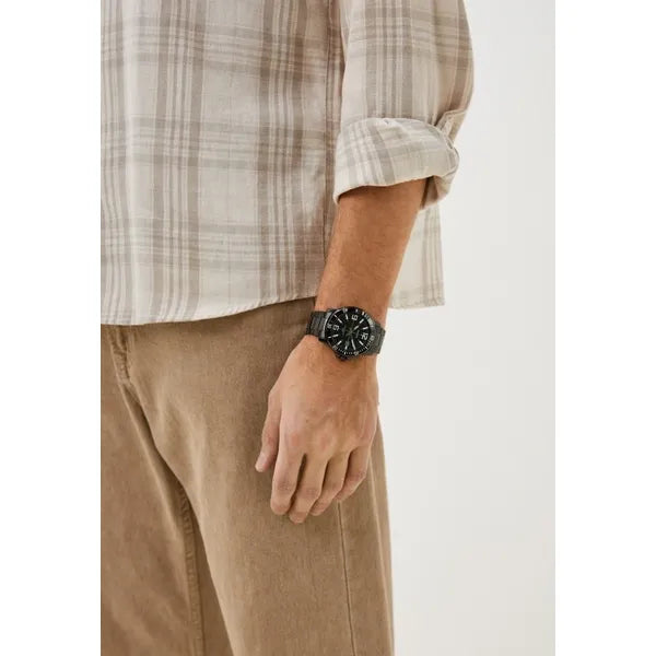 Casio MTP-VD01B-1B férfi karóra, fekete acél, WR50, dátum, 45 mm