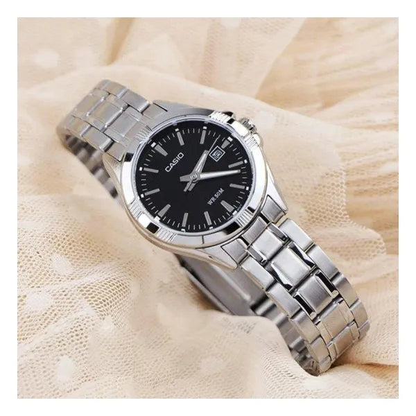 Casio női karóra LTP-1308D-1AVDF, acél szíj, fekete számlap, WR50