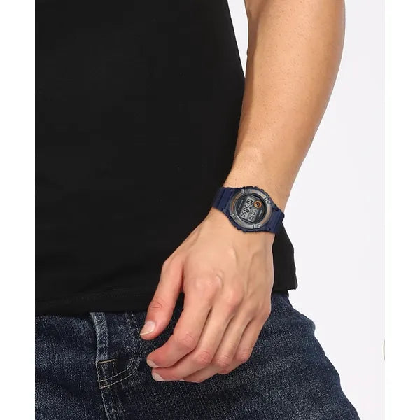 Casio W-216H-2BVDF férfi digitális sportóra, WR50, 42 mm, sötétkék