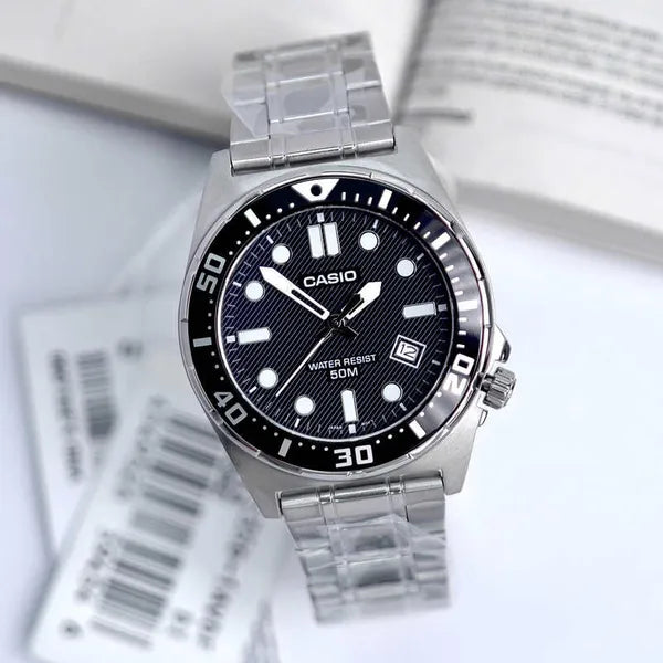 Casio MTD-135D-1A férfi analóg karóra, rozsdamentes acél, fekete számlap, 50 m