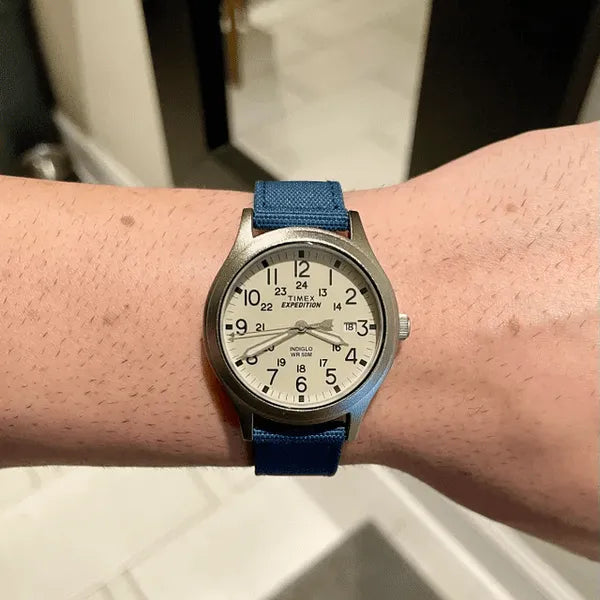 Timex Expedition Scout TW4B13800 férfi karóra, Indiglo, kék szövet szíj, WR50