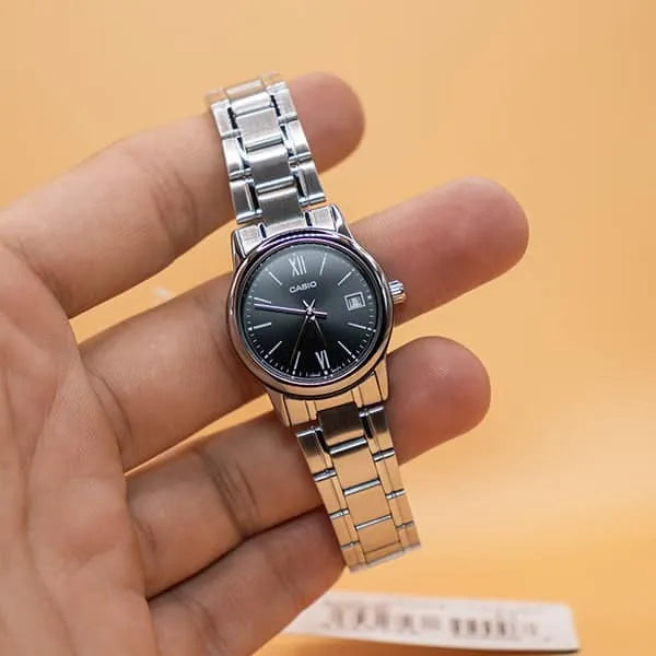 Casio LTP-V002D-1B3 női karóra, acél szíj, fekete számlap, 25 mm, WR30