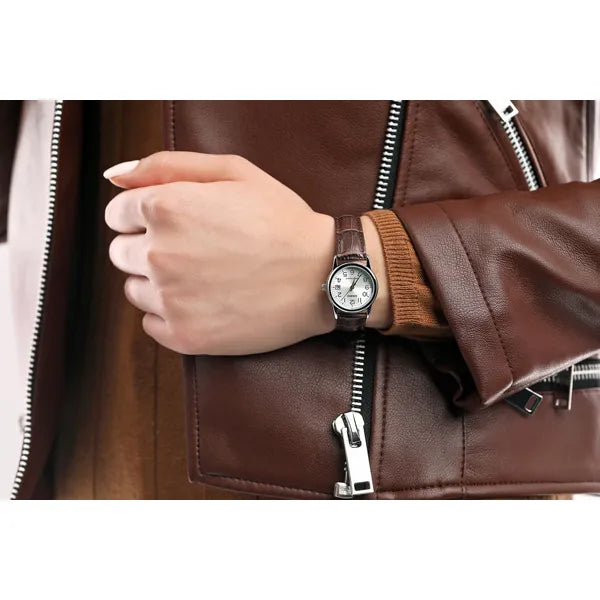 Casio LTP-V002L-7B2UDF női kvarc karóra bőrszíjjal, ezüst tok, WR30, dátum
