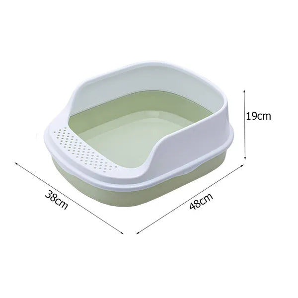 Nyitott macskaalom tálca kerettel és nagy kanállal