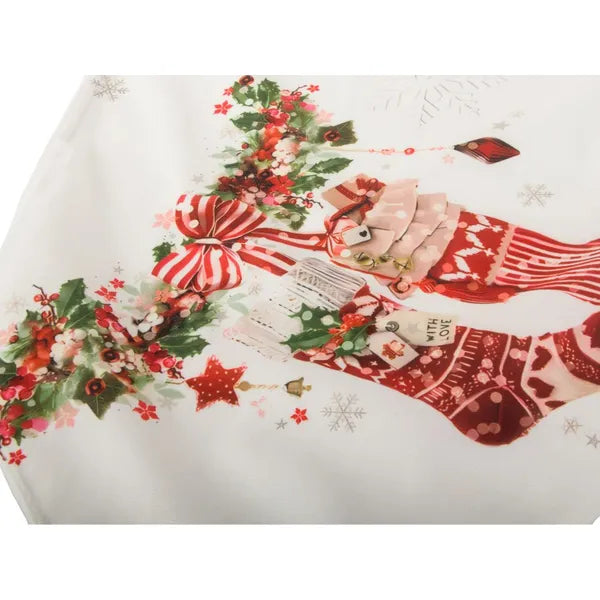 Karácsonyi asztali futó fehér zokni- és ajándékmintával 205×35 cm