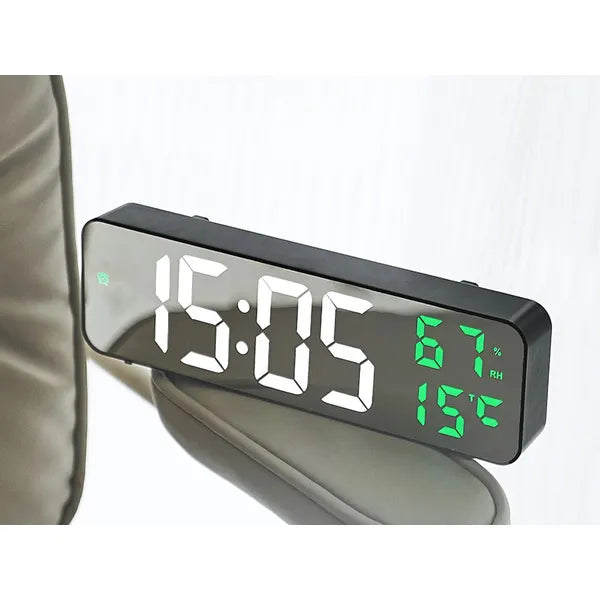 Digitális led tüköróra hőmérővel és ébresztővel