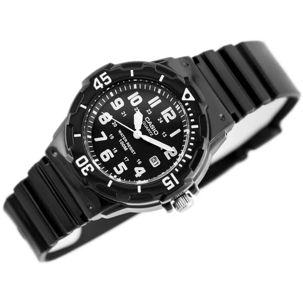 Casio LRW-200H női karóra, fekete műanyag szíj, WR100, kvarc analóg 33 mm
