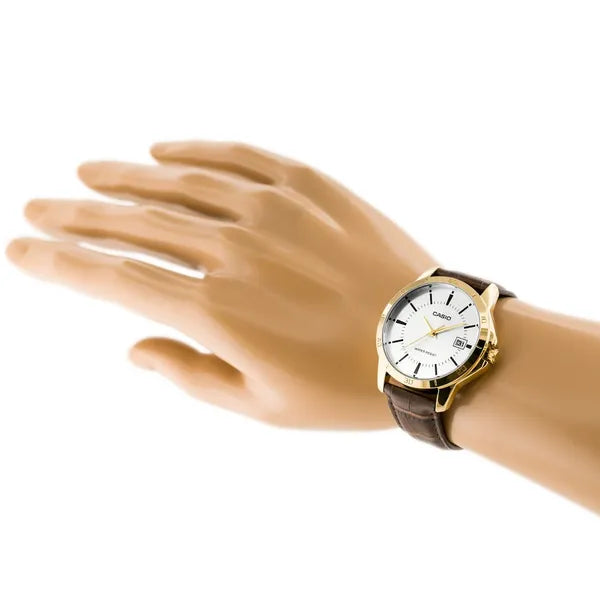 Casio MTP-V004GL-7A férfi karóra, arany tok, barna bőrszíj, WR30