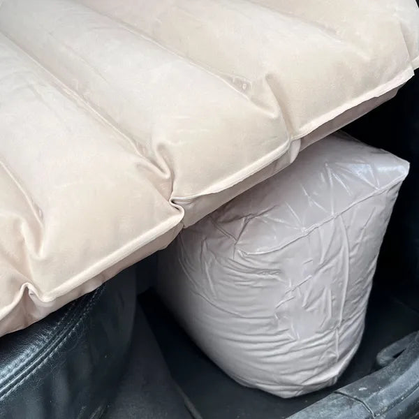 Felfújható autós matrac 130×80 cm, bézs, 12 V pumpával és párnákkal