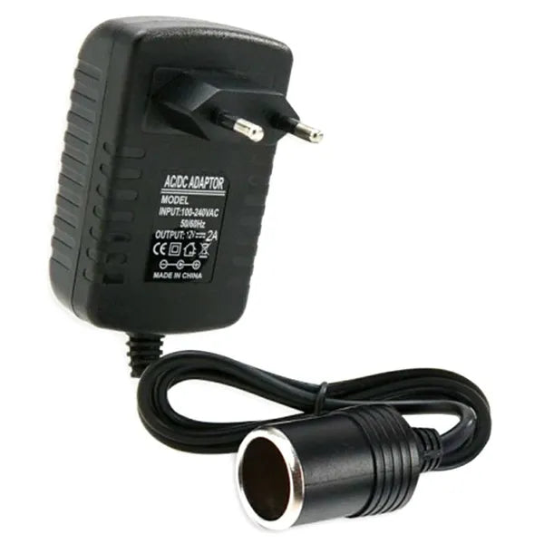 230V–12V hálózati átalakító, 24W, 2A, autós szivargyújtó aljzattal – fekete