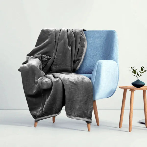 Szürke antiallergén pléd 160×200 cm, vastag 570 g/m² poliészter