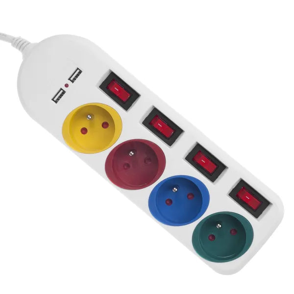 4 aljzatos hosszabbító 2 USB-vel, egyenkénti kapcsolókkal, 1,5 m, fehér