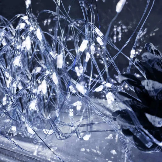 20 LED-es hideg fehér rézdrót fényfüzér, 2 m, elemes, IP20