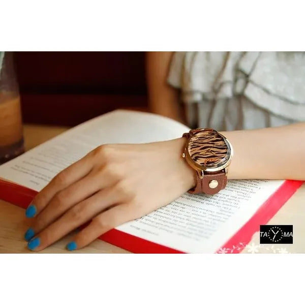Női karóra retro punk stílusban, 40 mm, narancs bőrszíj, kvarc