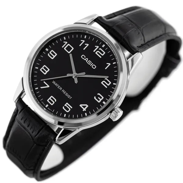 Casio MTP-V001L-1B férfi karóra fekete bőrszíjjal, 38 mm