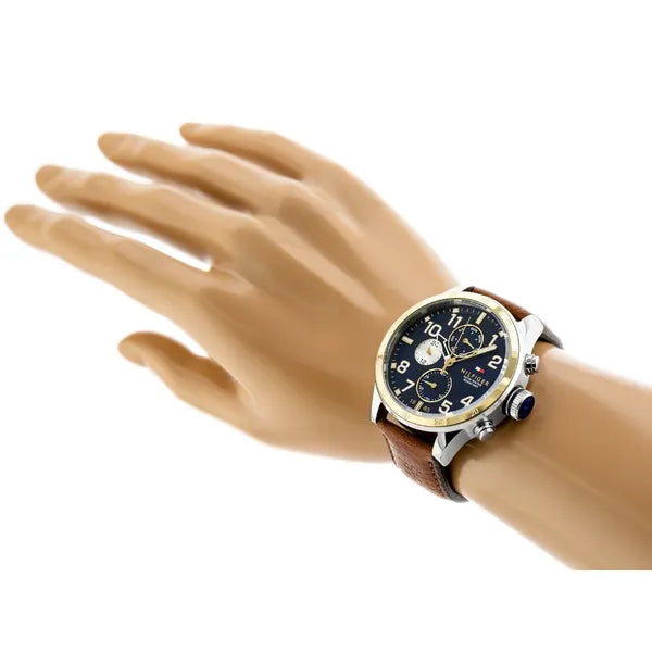 Tommy Hilfiger Trent férfi kvarc karóra, bőrszíj, 44 mm, WR50