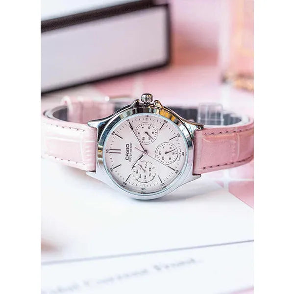 Casio LTP-V300L-4A női kvarc karóra, rózsaszín bőrszíj, 32 mm, díszdoboz