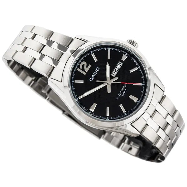 Casio MTP-1335D-1AV férfi karóra, ezüst acél szíj, fekete számlap, WR50